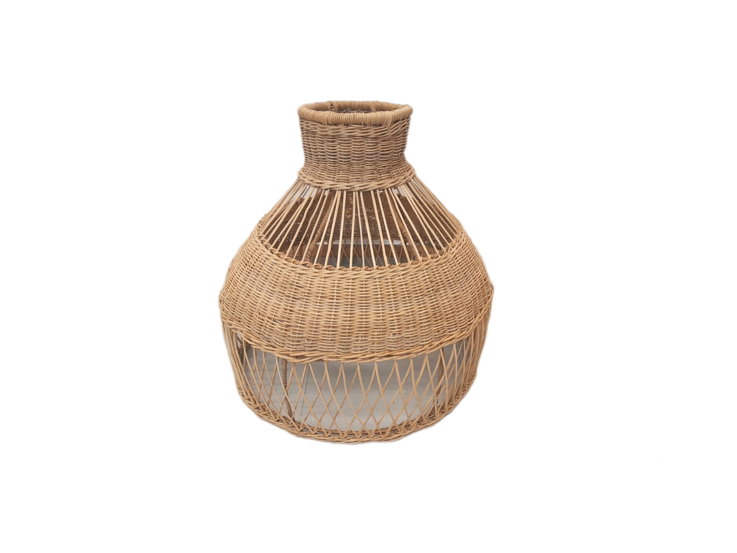 LAMPUNVARJOSTIN Malawi, Poolokaulus / LAMP SHADE Malawi, Polo neck